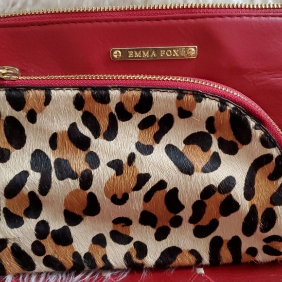 NWT Emma Fox Leathrr crossbody bag/wristlet